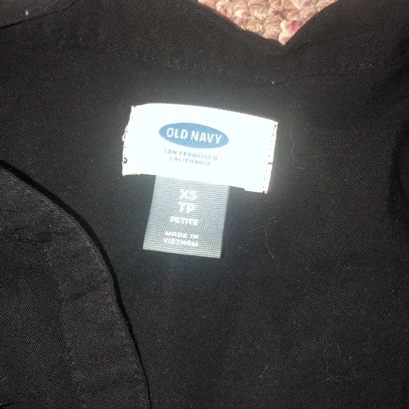 Old navy romper size extra small - Picture 2 of 2